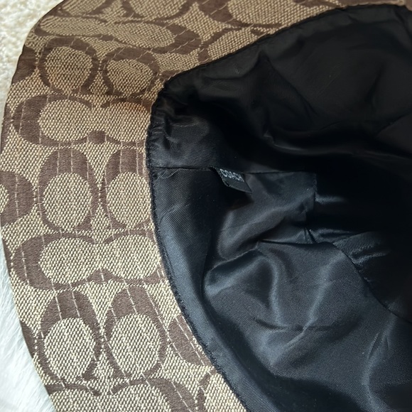 Cute hat - Picture 2 of 2